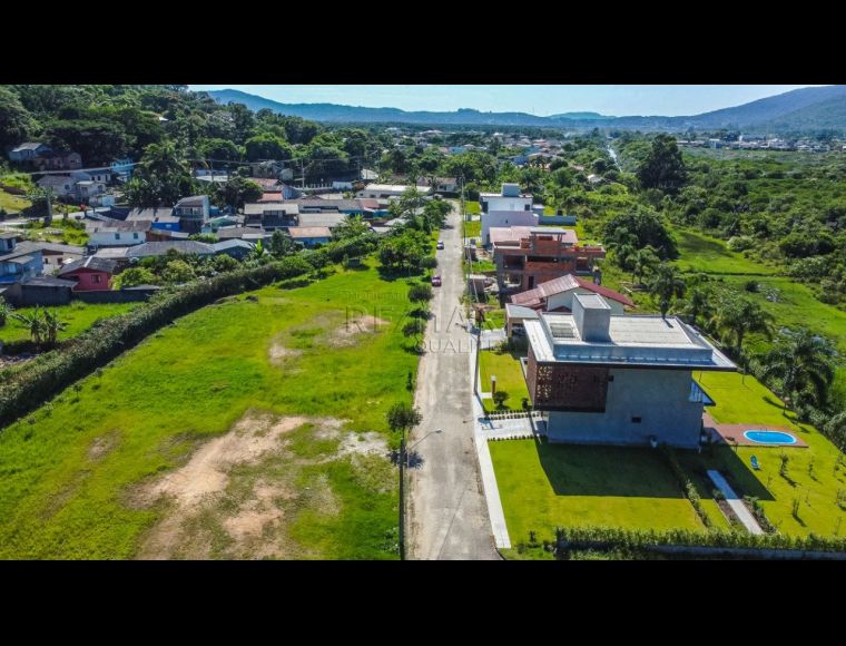 Terreno no Bairro Canasvieiras em Florianópolis com 400.62 m² - RMX61