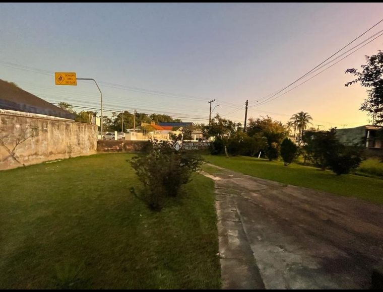 Terreno no Bairro Carianos em Florianópolis com 1098 m² - 433985