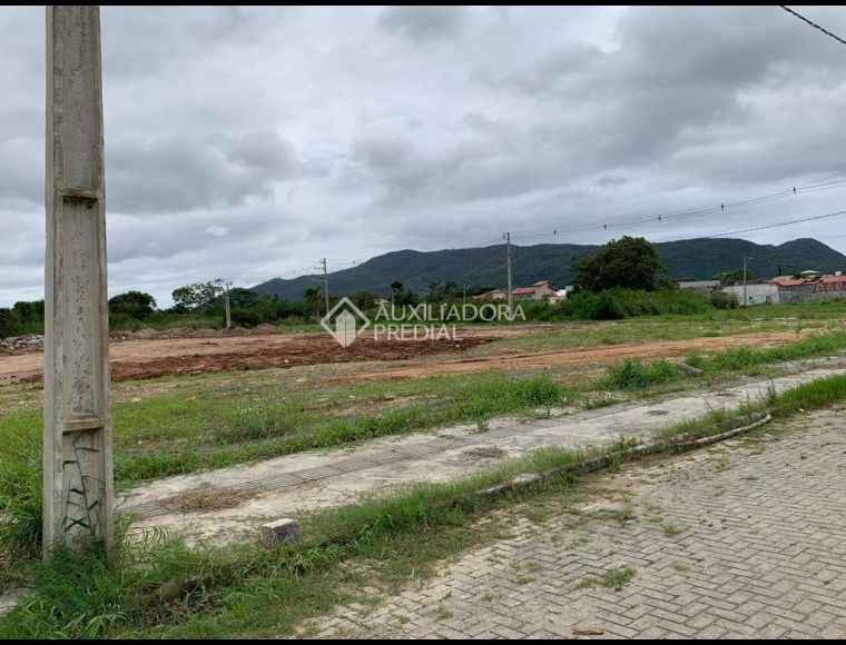 Terreno no Bairro Carianos em Florianópolis com 360 m² - 457362