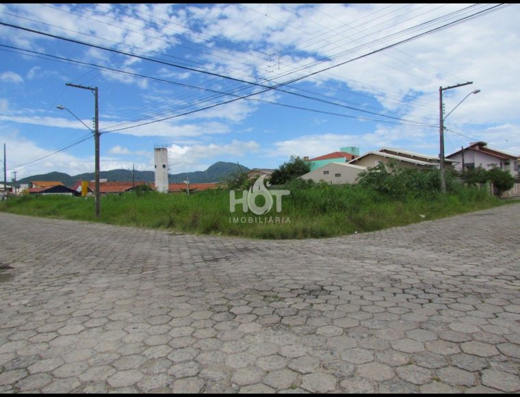 Terreno no Bairro Carianos em Florianópolis com 1440 m² - 426380