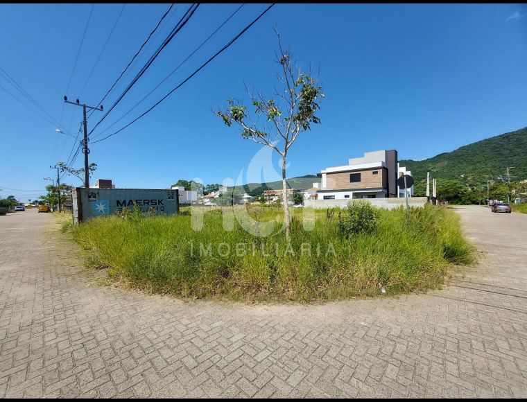 Terreno no Bairro Ribeirão da Ilha em Florianópolis com 424 m² - 428349