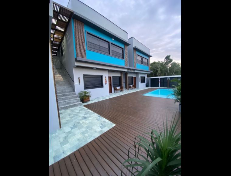 Apartamento em Garopaba com 2 Dormitórios - 473152