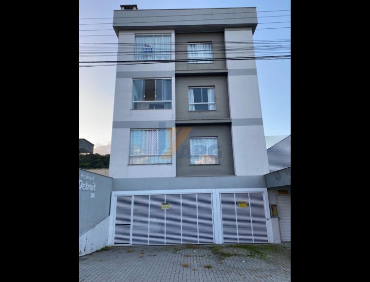 Apartamento no Bairro Figueira em Gaspar com 2 Dormitórios (1 suíte) - 4041175