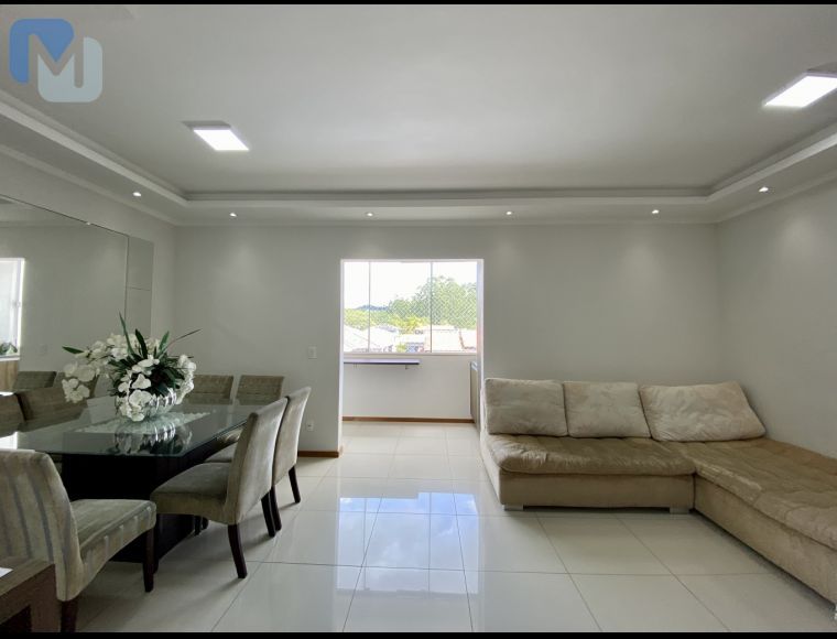 Apartamento no Bairro Santa Terezinha em Gaspar com 2 Dormitórios (1 suíte) e 90.14 m² - 6061557