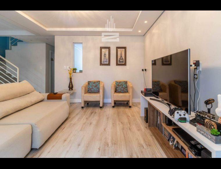 Casa no Bairro Bela Vista em Gaspar com 3 Dormitórios (2 suítes) e 215 m² - 7122