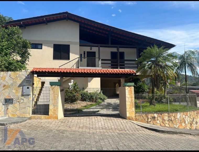 Casa no Bairro Bela Vista em Gaspar com 5 Dormitórios (2 suítes) e 314 m² - 4041322
