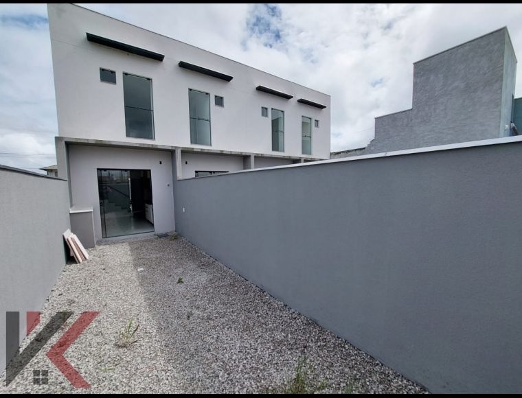 Casa no Bairro Figueira em Gaspar com 2 Dormitórios (2 suítes) e 75.68 m² - 6070209