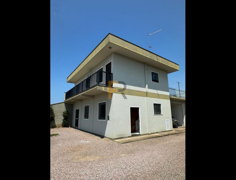 Casa no Bairro Figueira em Gaspar com 3 Dormitórios e 216 m² - 62