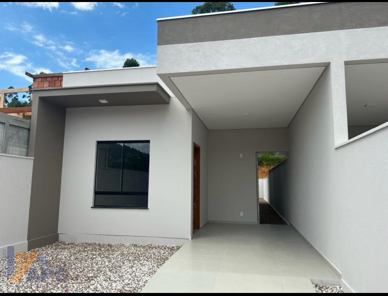 Casa no Bairro Gasparinho em Gaspar com 2 Dormitórios (1 suíte) e 75 m² - 4041303