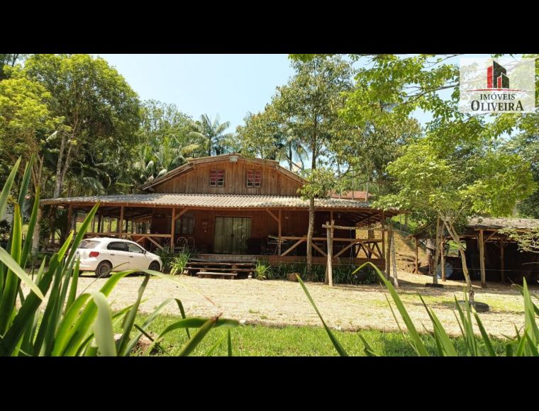 Imóvel Rural no Bairro Gaspar Alto em Gaspar com 13500 m² - S241