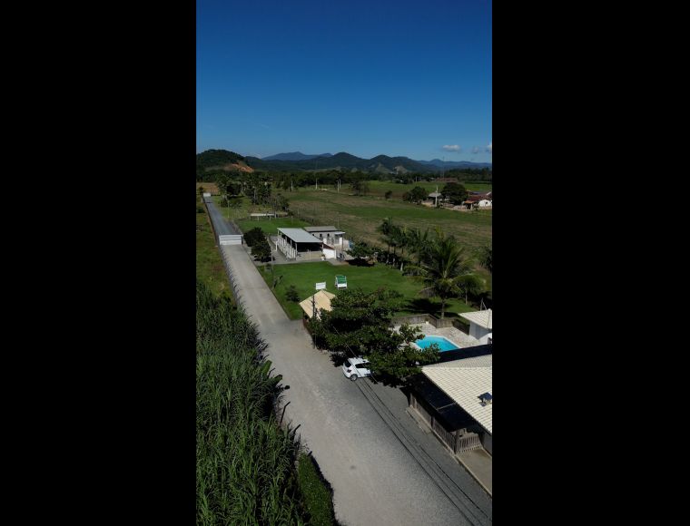 Imóvel Rural no Bairro Lagoa em Gaspar com 2 Dormitórios (2 suítes) e 25347 m² - A80049