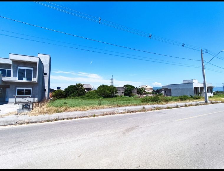 Terreno em Imbituba com 336.07 m² - 684656