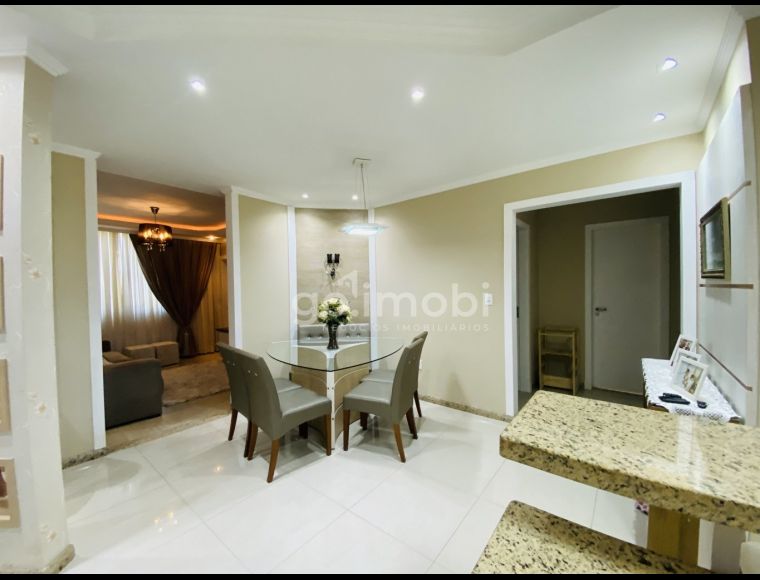Apartamento no Bairro Centro em Indaial com 3 Dormitórios (1 suíte) e 110 m² - 4910132