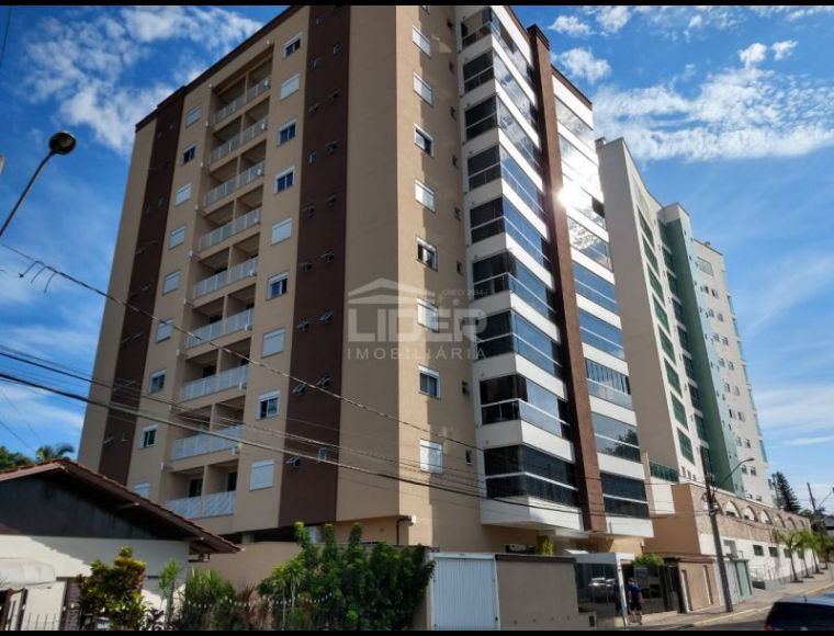 Apartamento no Bairro Centro em Indaial com 3 Dormitórios (3 suítes) e 154.23 m² - 5688