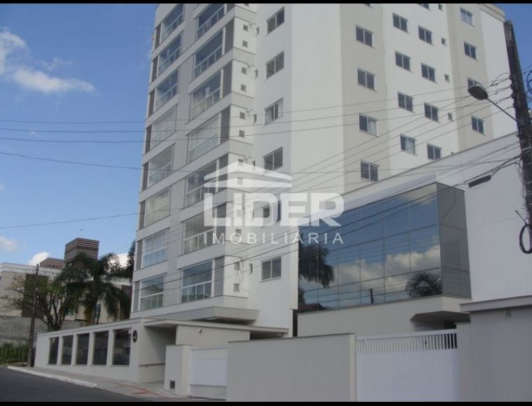 Apartamento no Bairro Estados em Indaial com 3 Dormitórios (3 suítes) e 118.38 m² - 2817