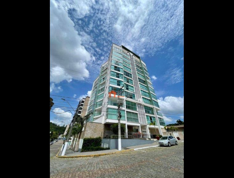 Apartamento no Bairro Nações em Indaial com 3 Dormitórios (3 suítes) e 218 m² - AP0473