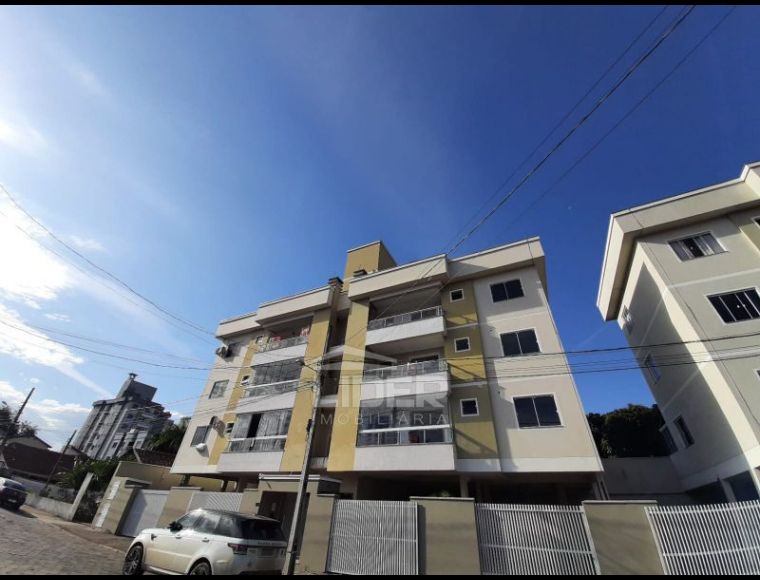 Apartamento no Bairro Tapajós em Indaial com 2 Dormitórios (1 suíte) e 96 m² - 5598