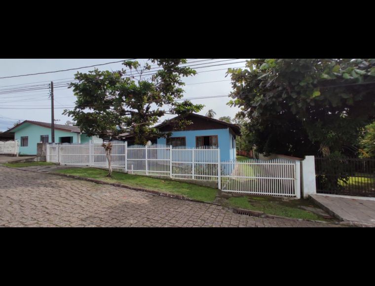 Casa no Bairro Carijós em Indaial com 3 Dormitórios (1 suíte) - C035_2-2580773