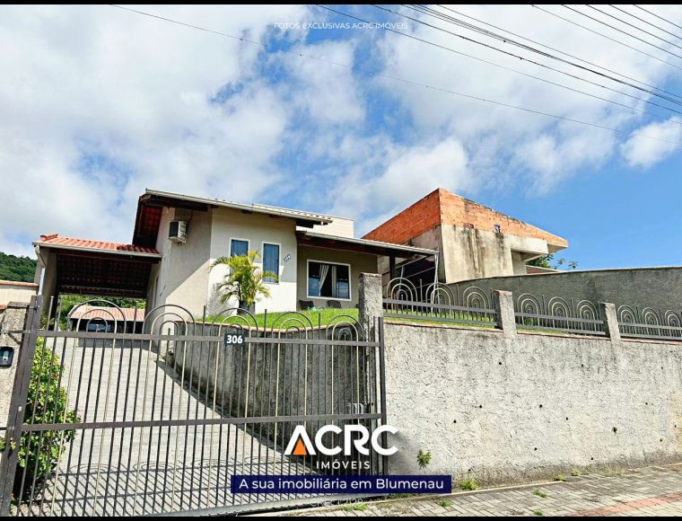 Casa no Bairro Encano Baixo em Indaial com 2 Dormitórios e 154 m² - CA02927V