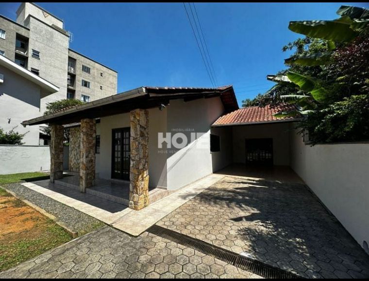 Casa no Bairro Estados em Indaial com 3 Dormitórios (1 suíte) e 207 m² - CA0560_HOJE