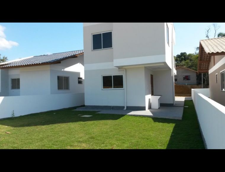 Casa no Bairro Ribeirão das Pedras em Indaial com 3 Dormitórios (1 suíte) e 100 m² - código 017