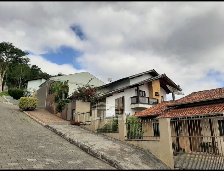 Casa no Bairro Ribeirão das Pedras em Indaial com 3 Dormitórios (1 suíte) - 5772