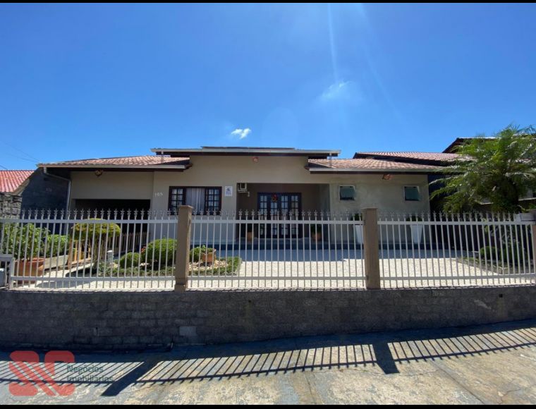 Casa no Bairro Tapajós em Indaial com 4 Dormitórios (1 suíte) e 182.55 m² - 4071482