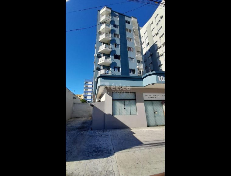 Apartamento no Bairro Centro em Itajaí com 3 Dormitórios e 64 m² - 2269