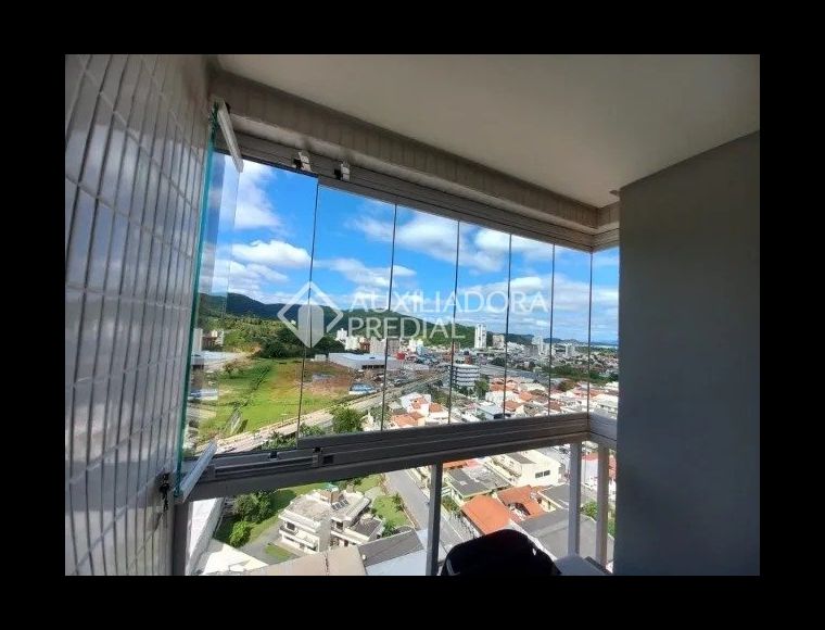 Apartamento no Bairro Dom Bosco em Itajaí com 2 Dormitórios - 460001