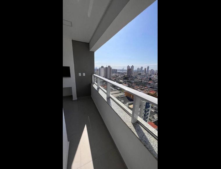 Apartamento no Bairro Vila Operária em Itajaí com 2 Dormitórios (1 suíte) e 63 m² - 539