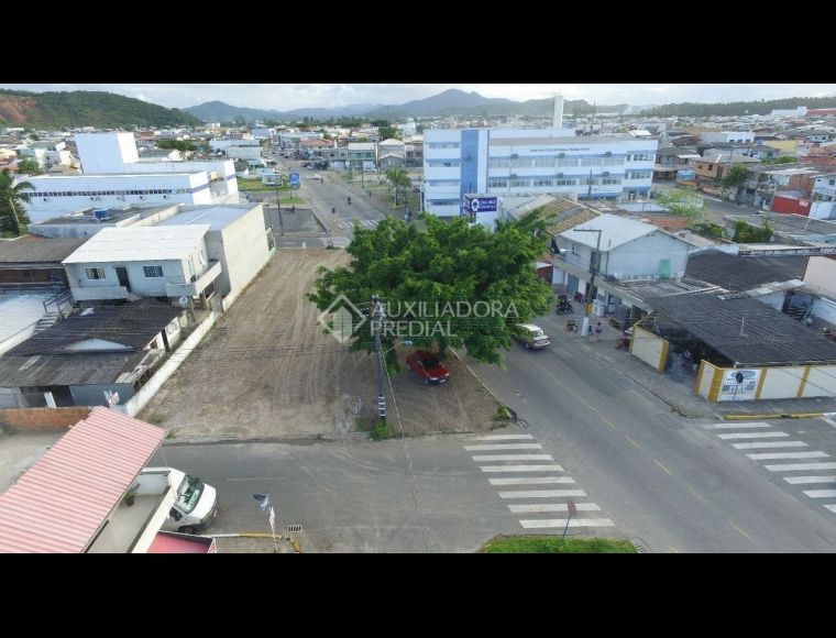 Terreno no Bairro Cidade Nova em Itajaí com 574 m² - 379697