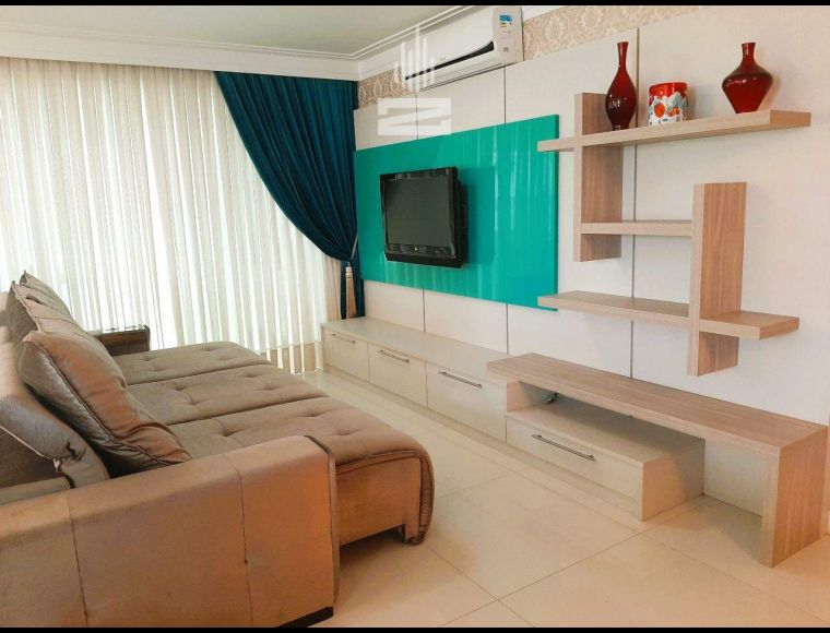 Apartamento no Bairro Centro em Itapema com 4 Dormitórios (4 suítes) e 203 m² - 6652