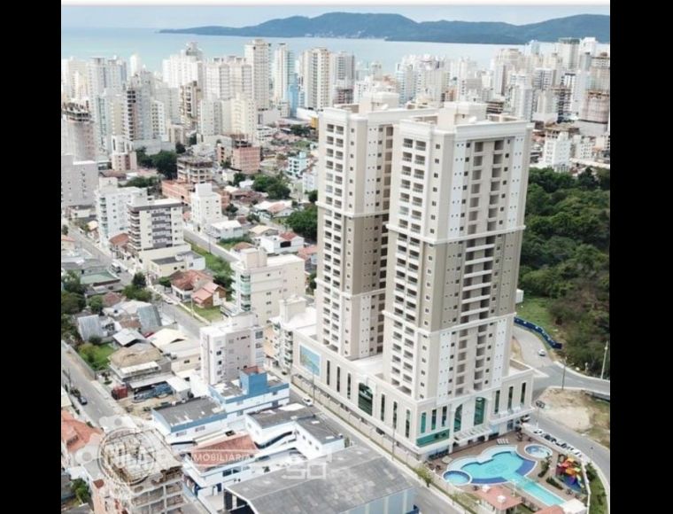 Apartamento no Bairro Meia Praia em Itapema com 2 Dormitórios (1 suíte) e 85.35 m² - 4011061