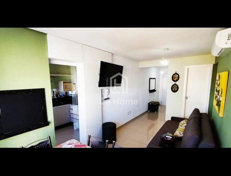 Apartamento no Bairro Morretes em Itapema com 2 Dormitórios (1 suíte) e 55 m² - 6160596-L