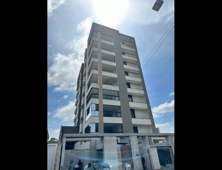 Apartamento no Bairro América em Joinville com 3 Dormitórios (2 suítes) e 108 m² - LG8368