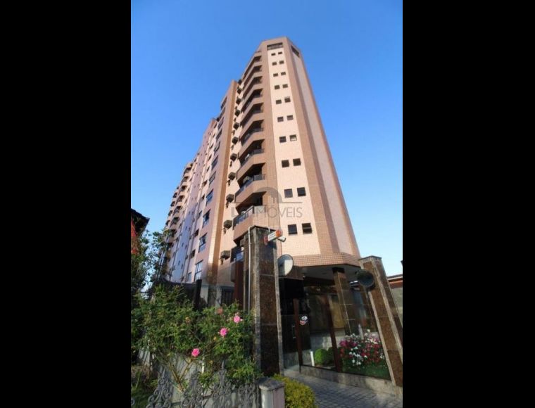 Apartamento no Bairro América em Joinville com 4 Dormitórios (4 suítes) e 191 m² - LG8833