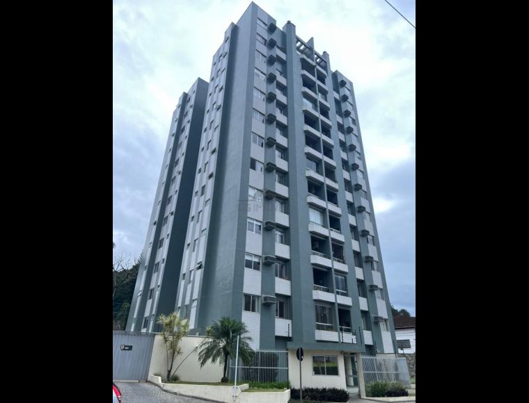 Apartamento no Bairro América em Joinville com 3 Dormitórios (1 suíte) e 174 m² - LG8968