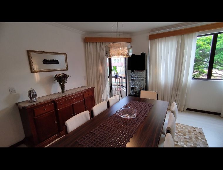 Apartamento no Bairro América em Joinville com 2 Dormitórios (1 suíte) - 25439