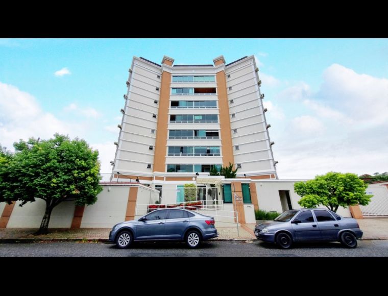 Apartamento no Bairro América em Joinville com 3 Dormitórios (1 suíte) e 101 m² - 05742.001