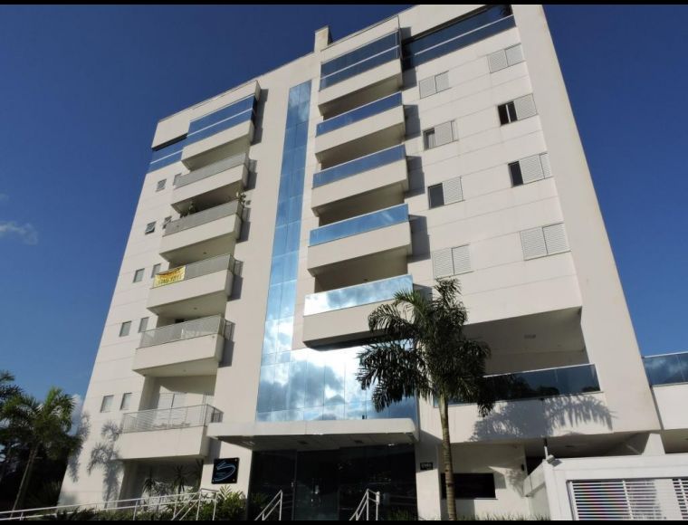 Apartamento no Bairro América em Joinville com 3 Dormitórios (3 suítes) e 138 m² - KA030