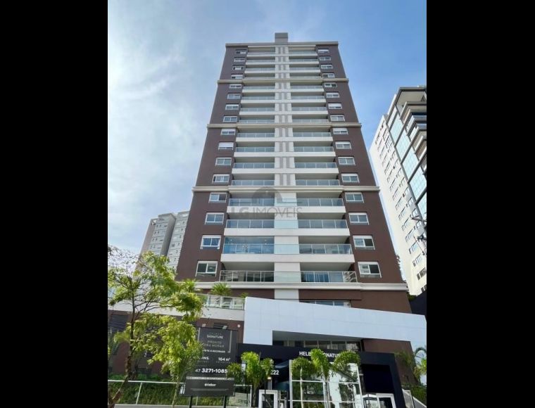 Apartamento no Bairro América em Joinville com 3 Dormitórios (3 suítes) e 187 m² - LG7937