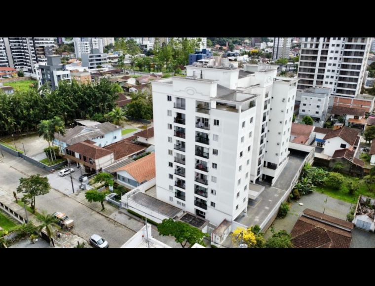Apartamento no Bairro Anita Garibaldi em Joinville com 3 Dormitórios (1 suíte) e 81 m² - KA341
