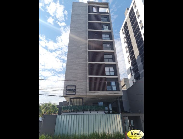 Apartamento no Bairro Anita Garibaldi em Joinville com 3 Dormitórios (3 suítes) e 136 m² - BU54074V