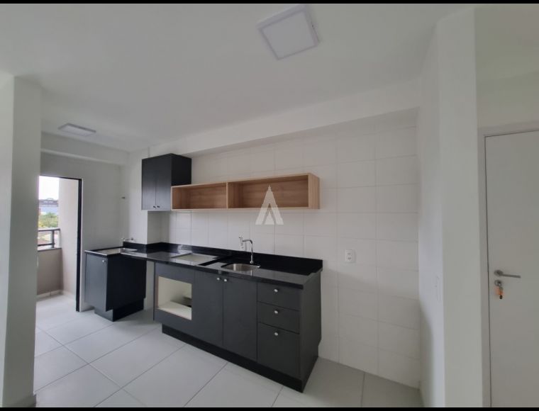 Apartamento no Bairro Anita Garibaldi em Joinville com 3 Dormitórios (1 suíte) e 78 m² - 11185.002