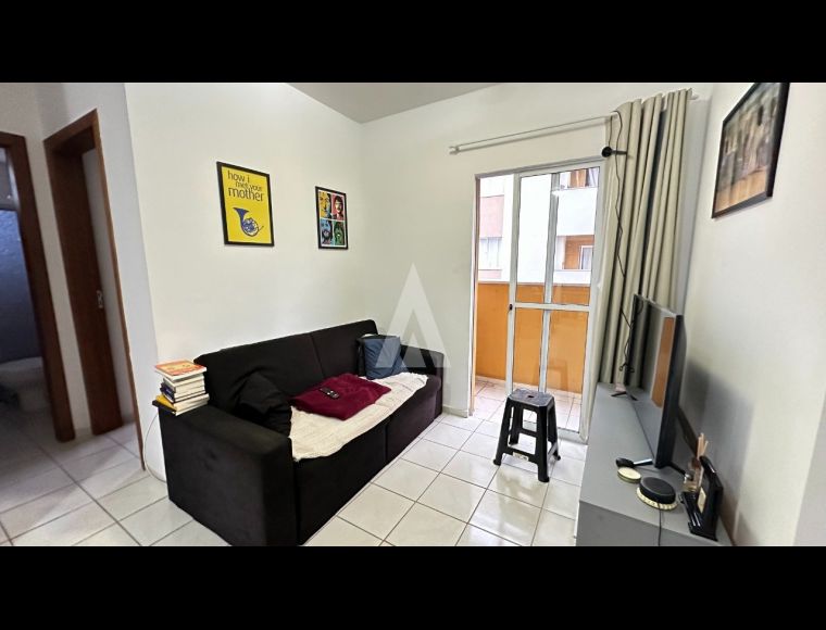 Apartamento no Bairro Anita Garibaldi em Joinville com 2 Dormitórios - 25260