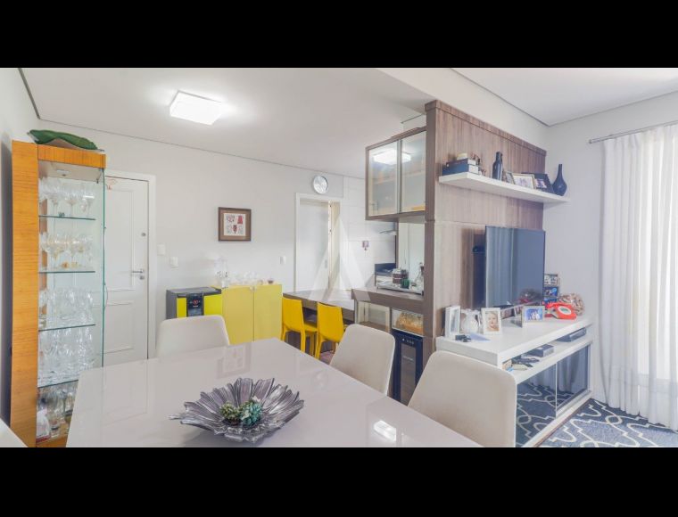 Apartamento no Bairro Anita Garibaldi em Joinville com 2 Dormitórios (1 suíte) - 25264A