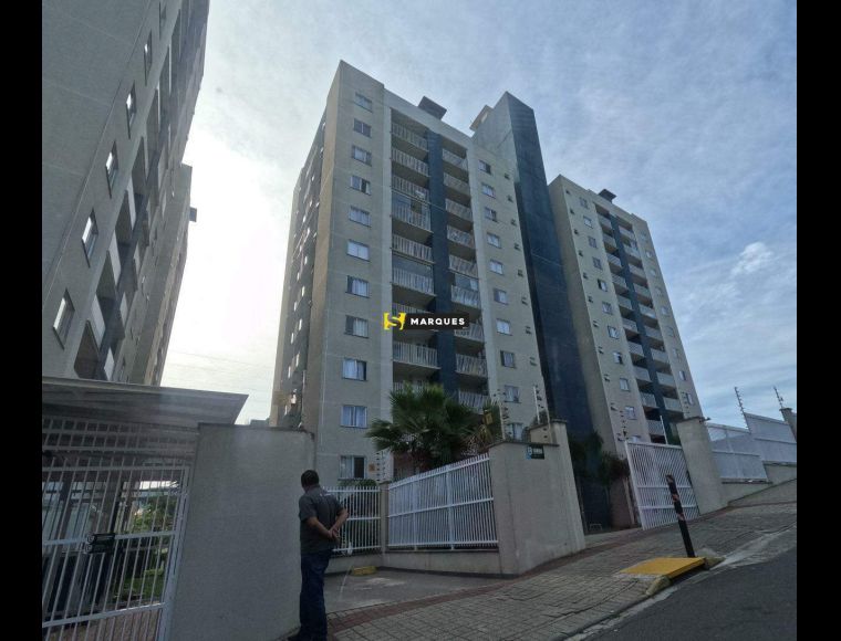 Apartamento no Bairro Anita Garibaldi em Joinville com 2 Dormitórios e 65 m² - 727