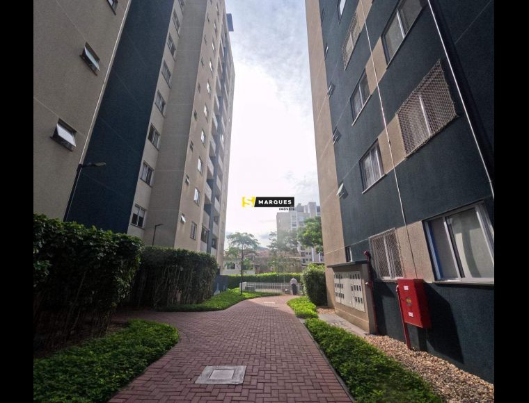 Apartamento no Bairro Anita Garibaldi em Joinville com 2 Dormitórios e 65 m² - 727