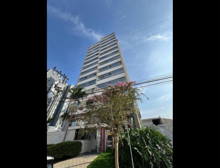 Apartamento no Bairro Anita Garibaldi em Joinville com 3 Dormitórios (3 suítes) e 147 m² - SA019