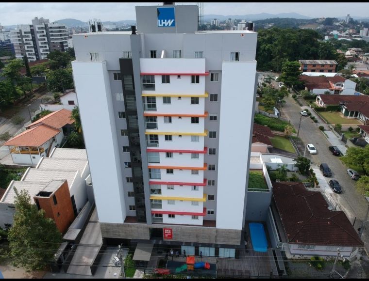 Apartamento no Bairro Anita Garibaldi em Joinville com 3 Dormitórios (1 suíte) e 70 m² - SA056